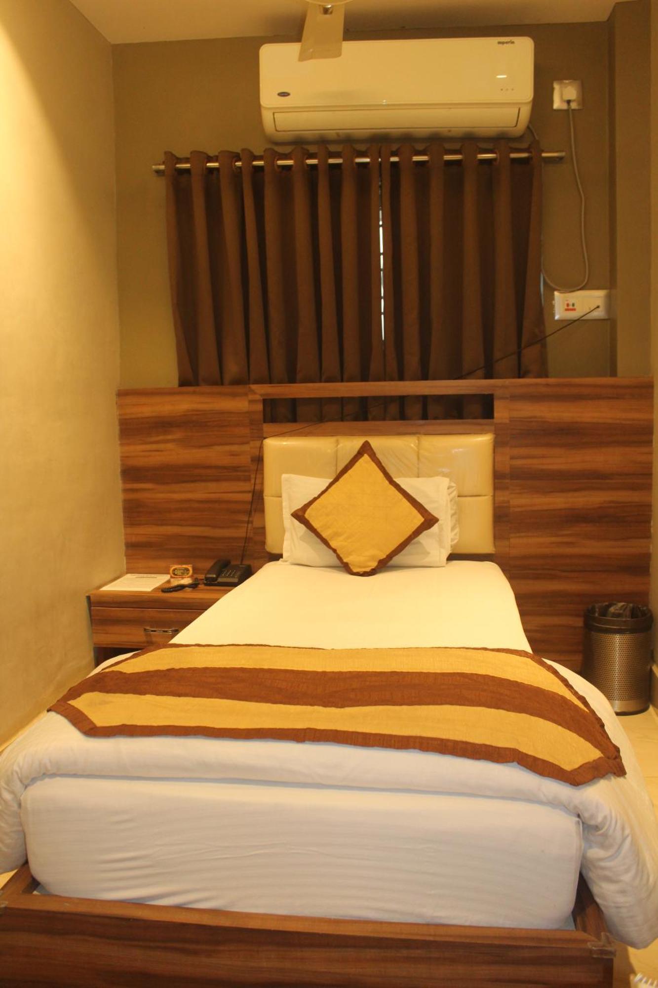 Hotel Oishi Plaza Mukutmanipur Dış mekan fotoğraf