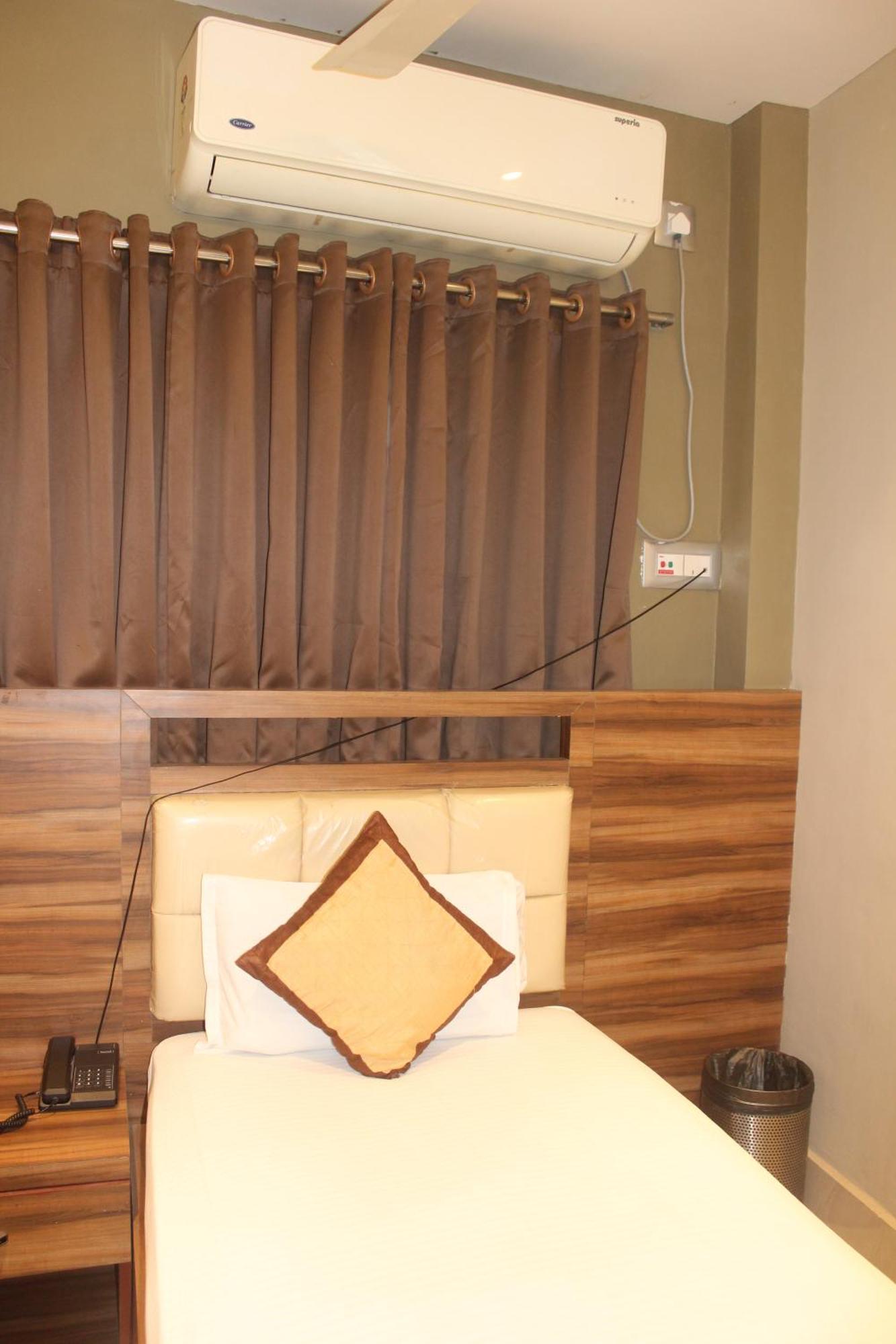 Hotel Oishi Plaza Mukutmanipur Dış mekan fotoğraf
